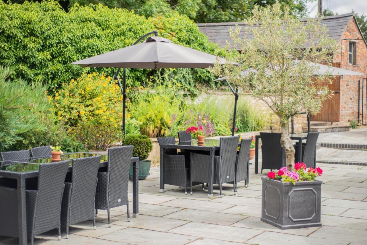 The George & Dragon Country Inn Seaton エクステリア 写真