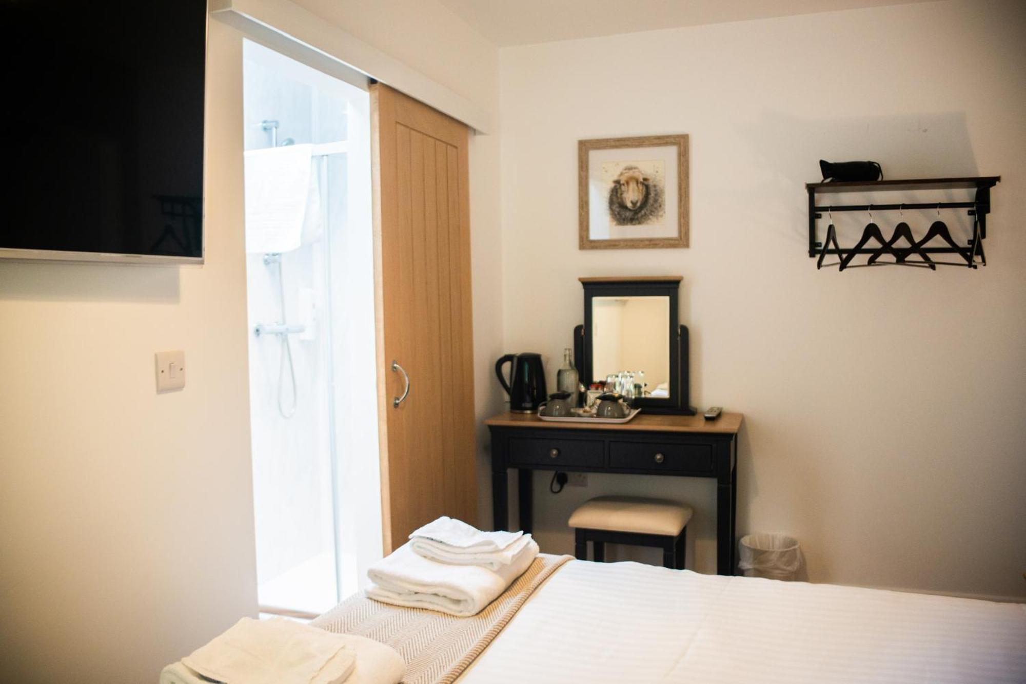 The George & Dragon Country Inn Seaton エクステリア 写真